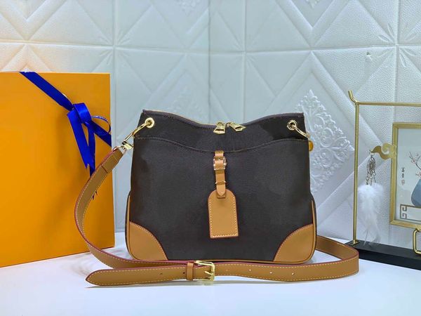 

odeon women shoulder bag mono canvas gram stylish and functional cross body bag vintage classic designer handbags m45354