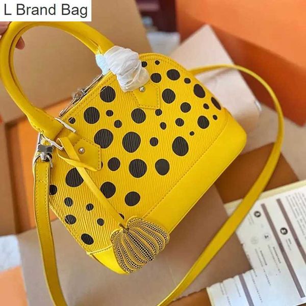 

l bag 7a tote bag designer shoulder bag shell the tote bag crossbody handbag women classic shell bag polka dot tote purse luxury leather env, Black