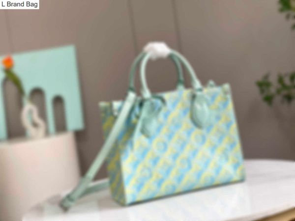 

2023 new 10a new summer luxury onthego shoulder bag designer class leather casual shopping bag tri color capsule series womens handbag cross, Black