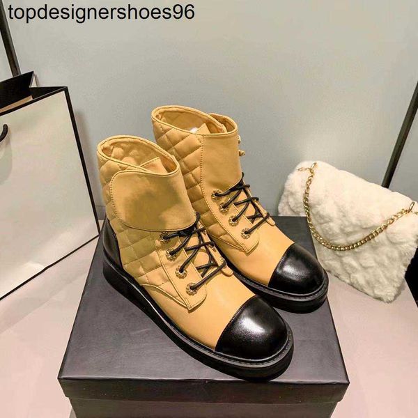 

new 23ss designer boots autumn winter women's english short boots single black diamond plaid lace martin boots womens barrel short boot