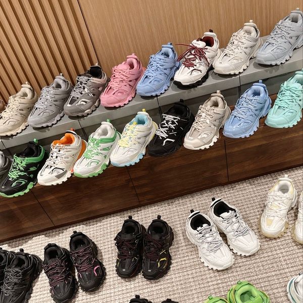 

casual shoes luxury brand designer men women casual shoes track 3 3.0 triple white black sneakers leather trainer nylon printed platform tra