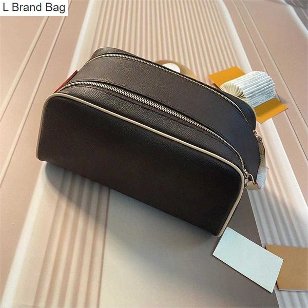 

2023 new 10a designers classic dopp toiletry pouch bag men wash bags toilet purse women beauty makeup case travel zipper kits tote fi35, Black