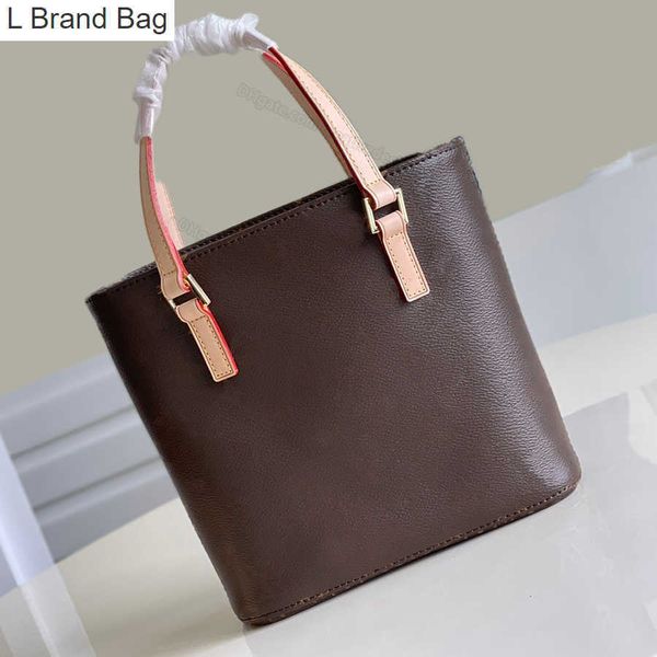 

l bag 7a women tote shopping bags retro style vivienner designer handbag soft leather shoulder bag alphabet checkerboard large capacity clas, Black