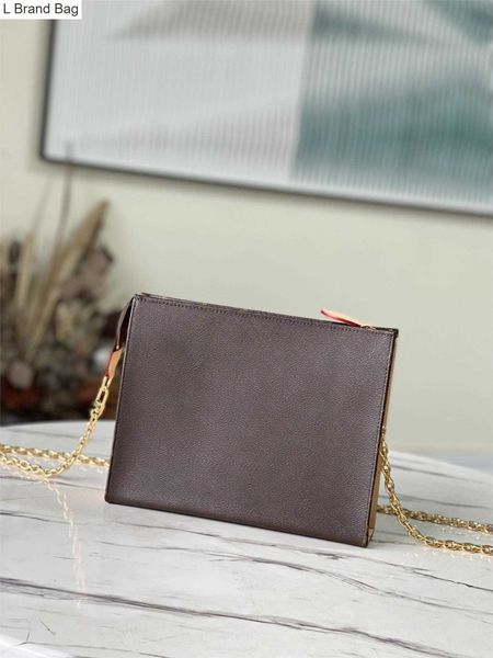 

2023 new 10a designers classic travel toiletry pouch protection beauty case wash bag leather women toiletry pouch on chain waterproof canvas, Black