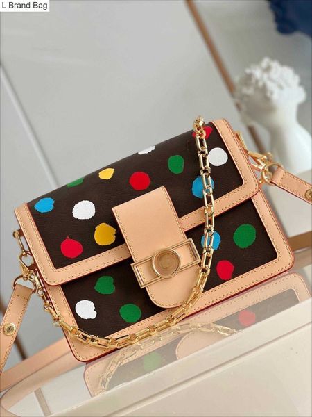

2023 new 5a luxury designer shoulder bags yk dauphine fashion chain handbags crossbody women luxurys designer leather hobo totes messenger b, Black