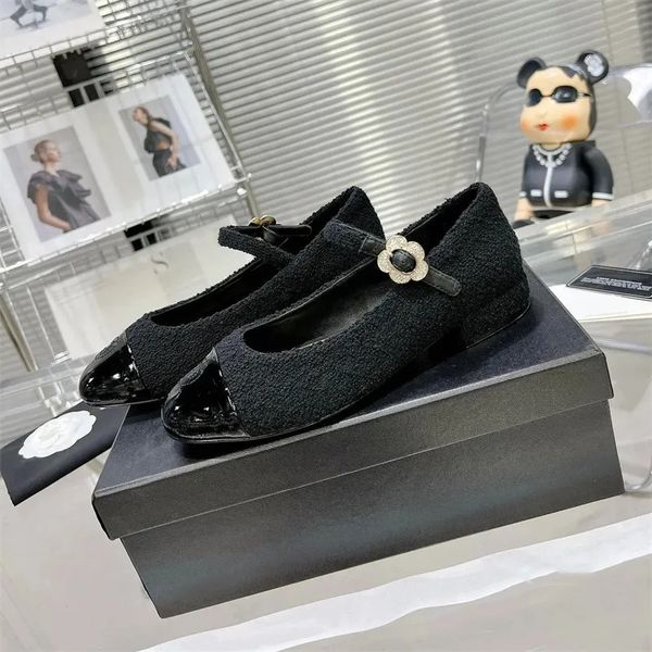 

casual shoes designer shoe sneaker woman canvas leather loafers classic slipper slides, Black