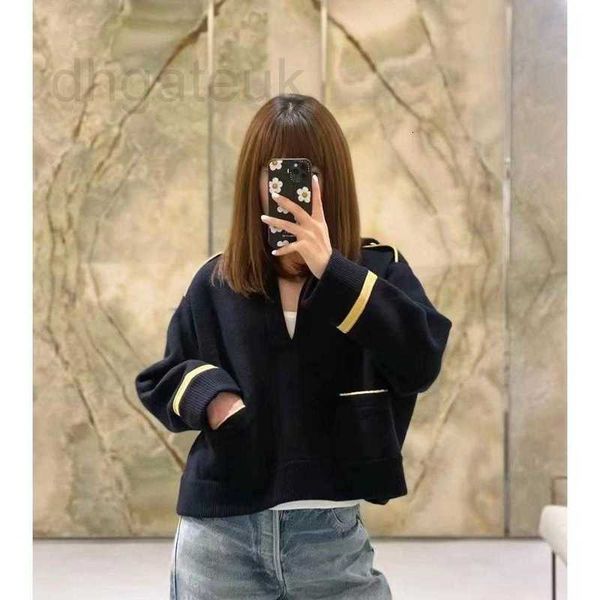 

women's knits & tees designer autumn/winter new navy style pocket decoration colored v-neck lazy loose fit long sleeve knitted sweater, White
