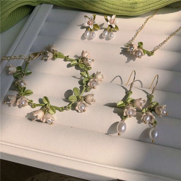 

designer's white bell orchid earrings+bracelet+necklace~chaoxiansen spring new earrings for girls with collar chain earclips, Golden;silver