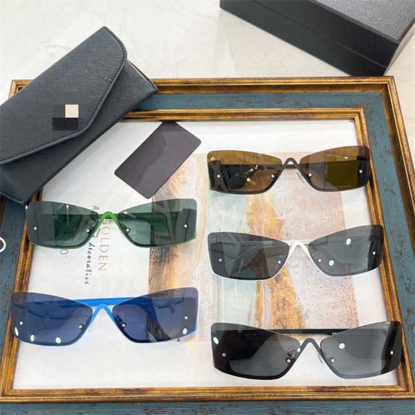 

2023 luxury designer new p family metal box sunglasses ins net red same triangle sunglasses spr59z, White;black