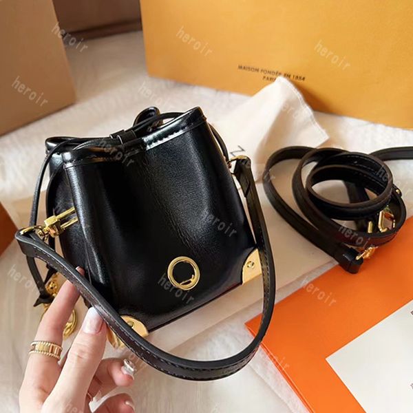 

noe bucket bag brown monograms coated canvas designer totes 1932 drawstring closure outdoor hobo purse wallet designers shoulder bags