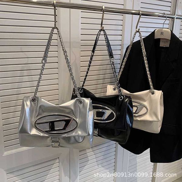 

second hair+double chain stray bag large capacity crossbody bag pleated shoulder bag fashion commuting bag tidal letter d