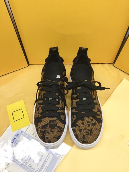 

luxury designer casual shoes embossed trainer sneaker triple white pink sky blue black green yellow denim low 0802