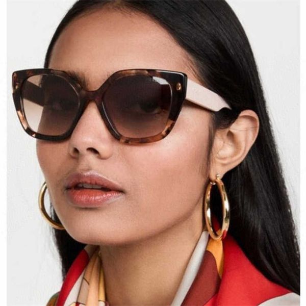

2023 new luxury designer pjia new sunglasses women's net red same style personality square plate sunglasses spr24xf, White;black