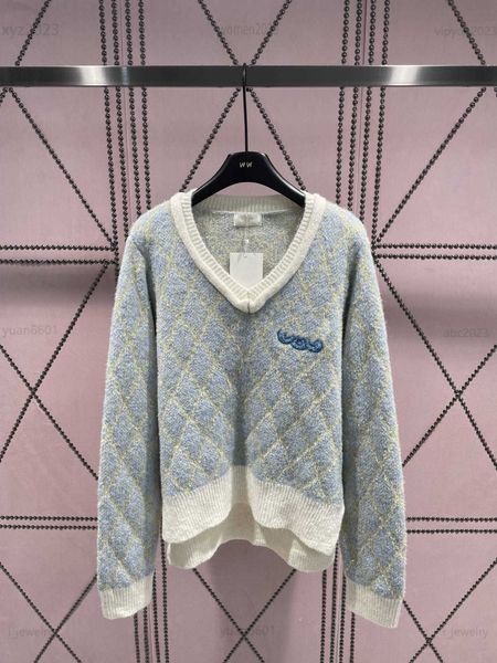 

designer women clothes girl v-neck pullover contrast diamond pattern design sweater  long sleeved knit july28, White