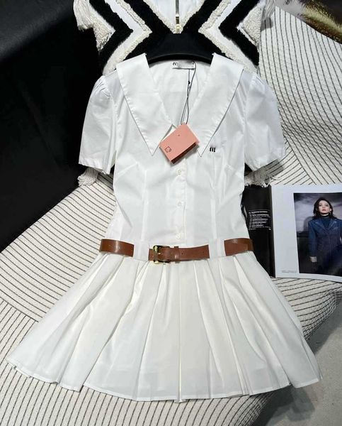 

23 summer new academy style sweet and age reducing small v lapel embroidery letter gold buckle belt dress, Black;gray