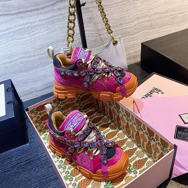 

2023 designer woman shoe leather lace up men fashion platform oversized sneakers white black mens womens luxury velvet suede casual shoes ch