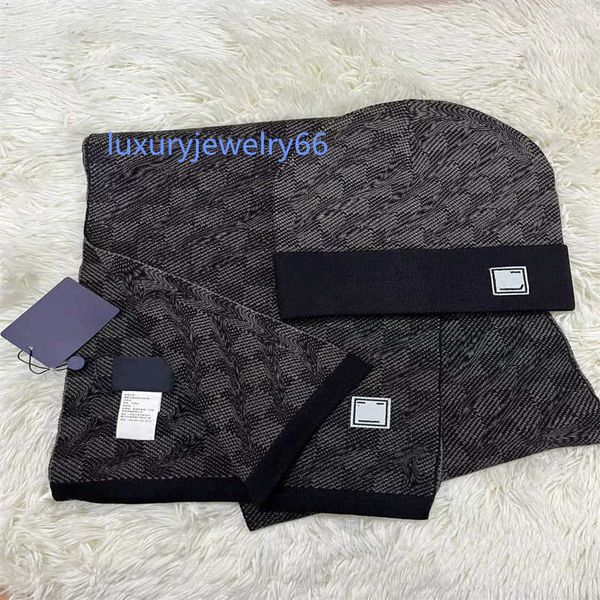 

2023 fashion designs beanie hat scarf sets femmes scadroet set hiver chaud chapeauxet foulards chapeau de bonnet pour hommes, Blue;gray