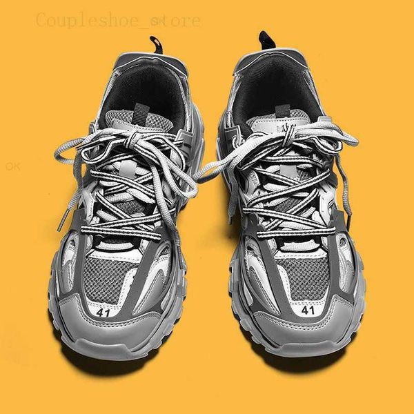 

designer luxury womens mens casual shoe track 3.0 led sneaker lighted gomma leather trainer nylon printed platform sneakers men light traine
