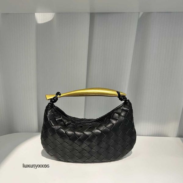 

venetaz leather designer bags sardine same bag sardines 2023 bottegac sheepskin moon soft half shark woven high capacity metal handle handhe