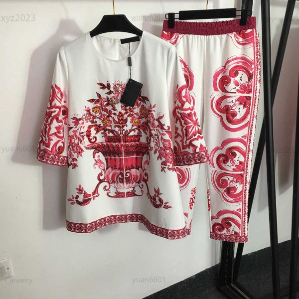 

designer women tracksuits girl suit size s-xl 2pcs diamond retro printed round neck short sleeve t-shirt and slim fit pants june21, White