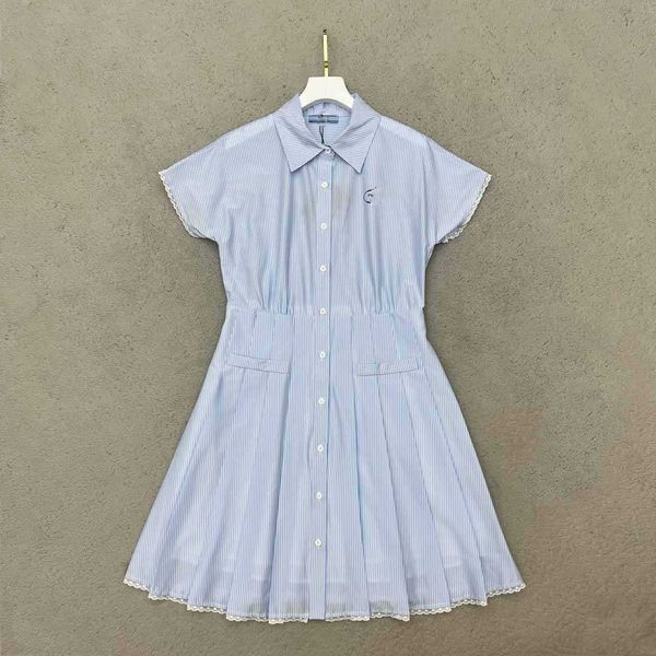 

summer new sweet age reducing letter printing cuff lace panel single breasted polo dress, Black;gray