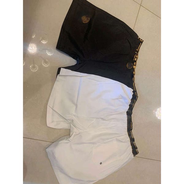 

2020 wholesale summer fashion shorts new designer board short quick drying swimwear printing board beach pants men mens swim shorts, White;black