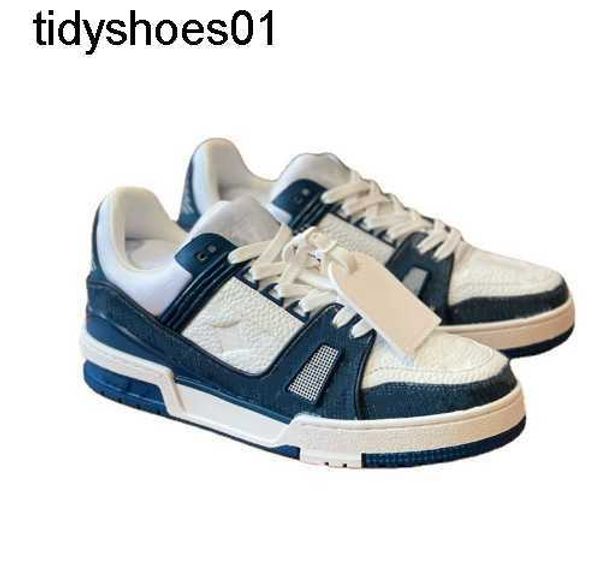 

high edition full package trainer lvity sports shoes casual breathable couple men's and women's cricket shoes, Black