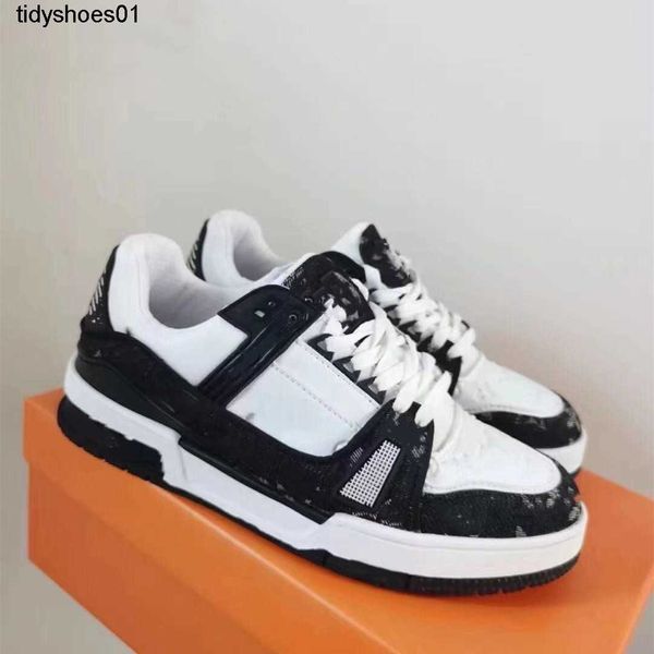 

board shoes men's and women's shoes 2023 autumn and winter new leisure lvity sports shoes light luxury niche fashion thick soled s, Black