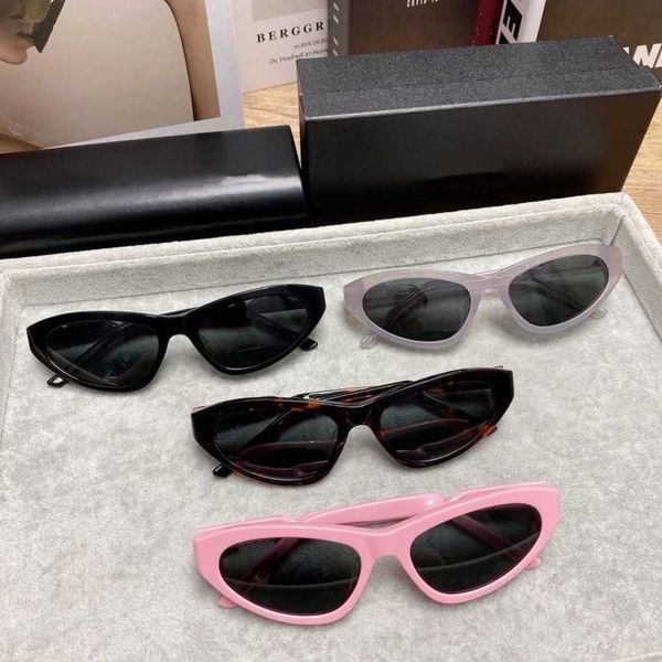 

2023 new luxury designer b's plate cat's eye women's net red ins fashion fried dough twist leg sunglasses male bb0207, White;black