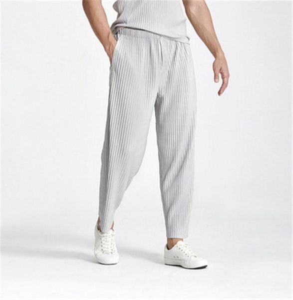

miyake pleated men039s casual straightleg pants harem trendy fashion loose and comfortable ninepoint running track9163949, Black