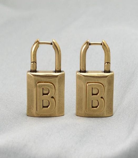 

stud retro letter b lock earrings highquality brass material to create personality exaggerated highend metal6017714, Golden;silver
