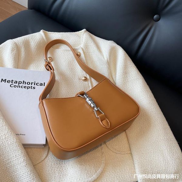 

r luxury fashion underarm bag designer cowhide shoulder bag