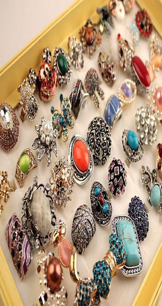 

50pcs mix styles women039s vintage metal rhinestone exaggerated foreign trade rings jewelry with a display box wholesa2542251, Silver