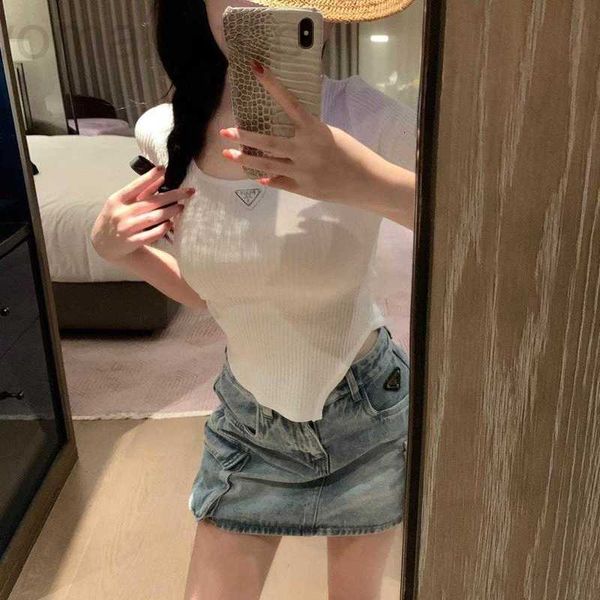 

women's polos designer p family 23 spring/summer new irregular square neck triangle decoration small design knitted fashion e8za, White