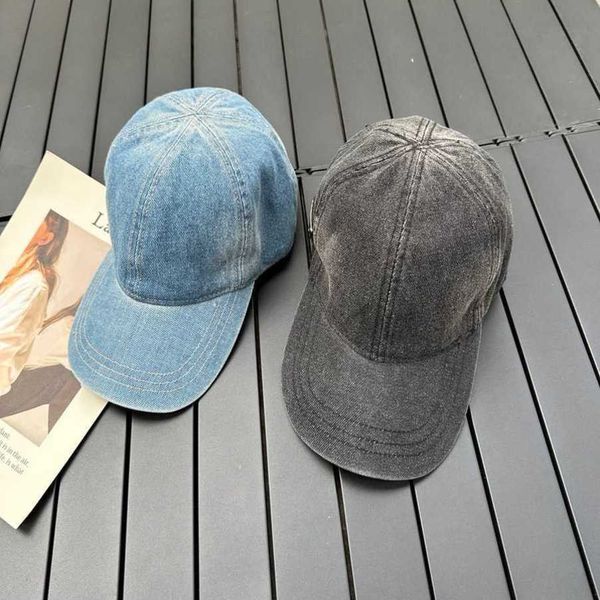 

r luxury hat pr denim baseball cap. old fabric. you like fashion street piece. the style is ok, Blue;gray
