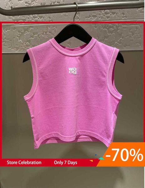 

aw king 2023 spring new college style designer wang open umbilical sleeveless tank with slim fit pullover t-shirt women's motion design, White