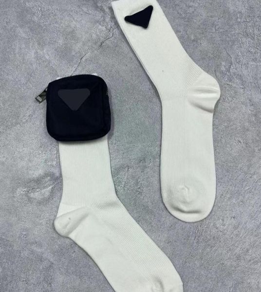 

womens underwear fashion sock designer socks with bag and triangle badge women trendy hosiery 2 colors lady undrewears s4676195, Black;white