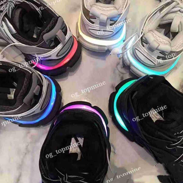 

brand designer luxury womens mens casual shoe track 3 3.0 led sneaker lighted gomma leather trainer nylon printed platform sneakers men ligh, Black