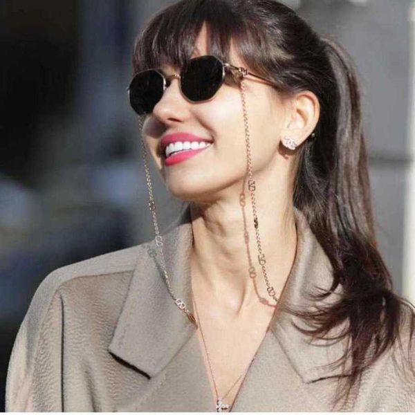 

2023 new luxury designer 22-year new warren va2040 style round frame metal versatile ins-style women's chain sunglasses, White;black