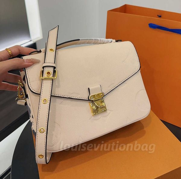 

luxurys designers bag embossing flower pochette women handbag messenger bags genuine leather metis elegant womens shoulder crossbody bag 104