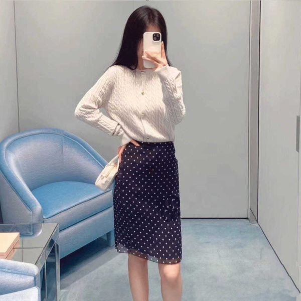 

flower grey two piece set autumn cashmere french light luxury coat soft glutinous casual white high grade for women, White;black