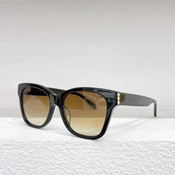 

2023 new luxury designer new tiktok net red personality women's versatile fashion sunglasses ch5482-h, White;black