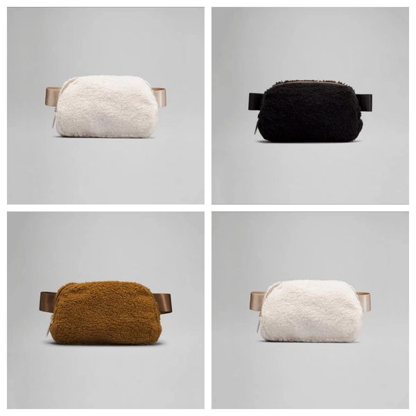 

belt and waist bag everywhere, luxurious winter handbag, chest yoga bag, waist bag, sloping shoulder