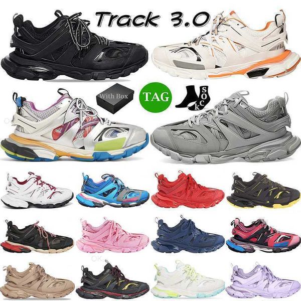 

track 3 30d esignerc asuals hoesm enw oment riplew hiteb lacks neakerst esssgom malea thertra inernyl onpri ntedpla tformsop ortstra inerssh