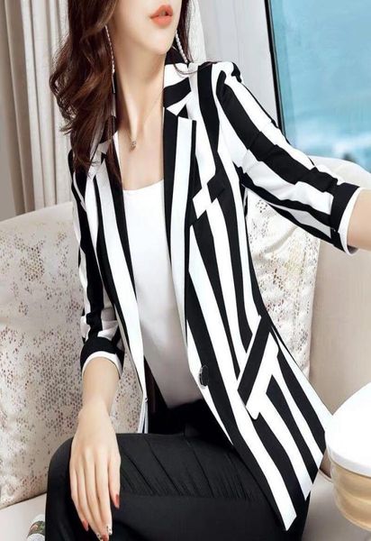 

black and white striped suit 2021 spring large size one button short small female thin jacket women039s suits blazers8736258, White;black