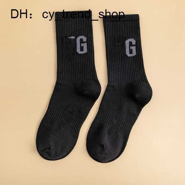 

new designer socks european hip-hop personality male alphabet sports skateboard leisure sock 4ewa essentialhoodie essentialclothing essentai, Black