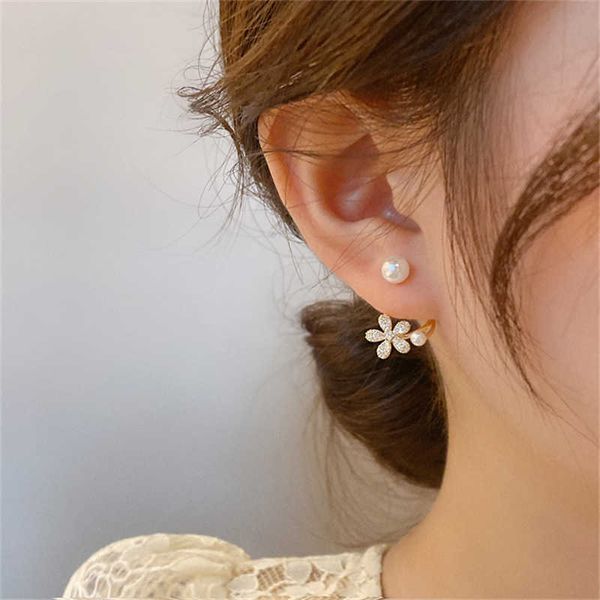

charm new light luxury imitation pearl flower pendant earrings for women fashion crystal elegant jewelry party gifts r230804, Golden