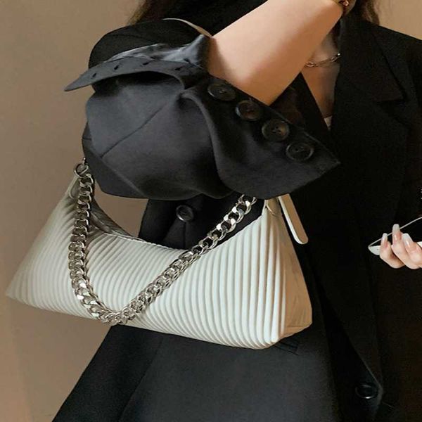 

french niche design bag autumn and winter new ladies crossbody bag fashion shoulder armpit bag
