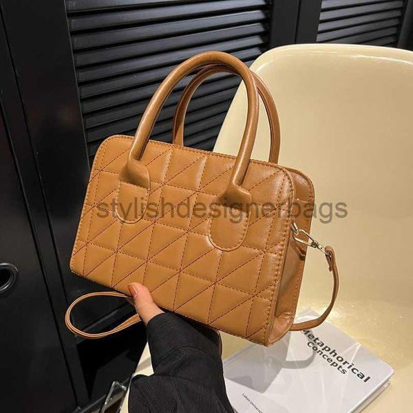 

shoulder bags 2023 new summer boston women's bag simple and fashionable handbag french one shoulder crossbody bag women's bagstyli