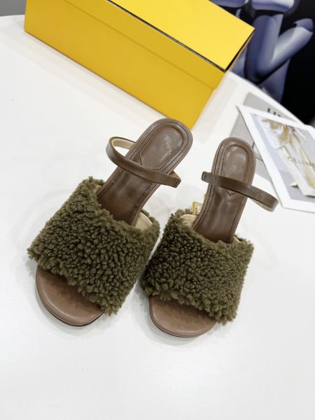 

designer sandal for women calfskin leather black white beach flat sandals lady flip flops famous womens slides 0804